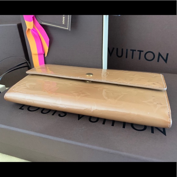 Louis Vuitton long vernis wallet - Picture 16 of 16